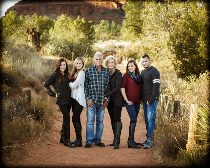 outdoor family portrait in arizona by photographer Michele Celentano