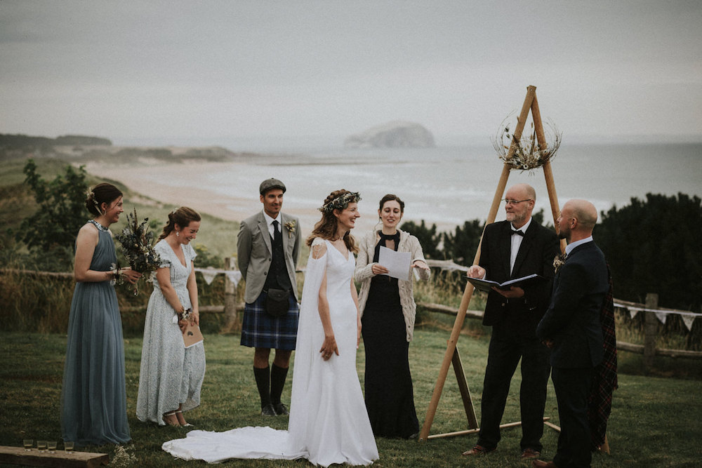 candid wedding photo moment by Bernadeta Kupiec